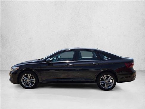 Used 2024 Volkswagen Jetta SE FWD image 9