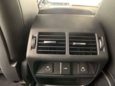 Used 2024 Jaguar E-PACE R-Dynamic SE image 25