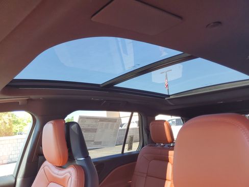 New 2026 Lincoln Aviator Reserve AWD/4WD image 10