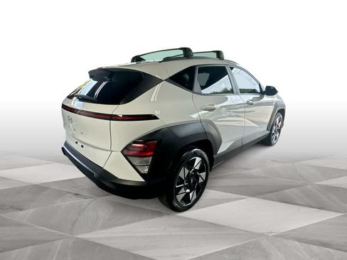 Used 2025 Hyundai Kona SEL FWD image 8