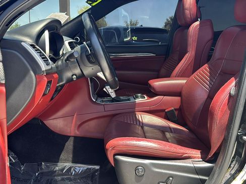 Used 2018 Jeep Grand Cherokee Trackhawk AWD/4WD image 22
