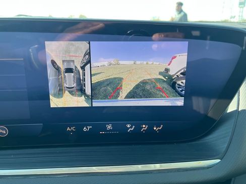 Used 2025 Buick Envision Preferred image 21