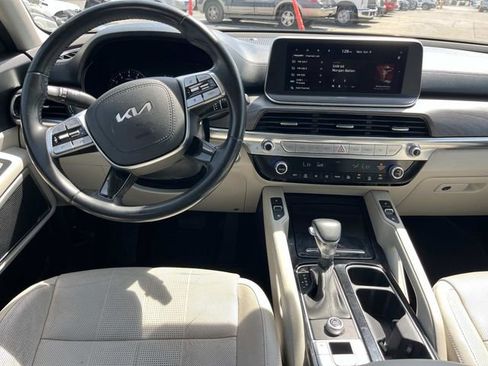 Used 2022 Kia Telluride EX FWD image 13