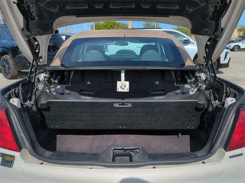 Used 2010 Chrysler Sebring Touring image 14