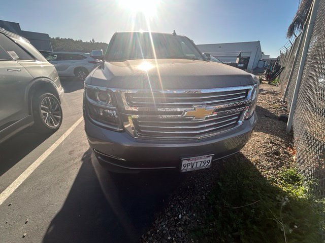 Used 2019 Chevrolet Suburban Premier w/ Premier Plus Edition AWD/4WD image 2