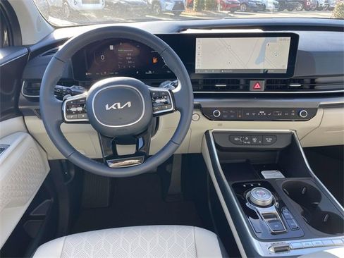 New 2026 Kia Carnival SX image 3