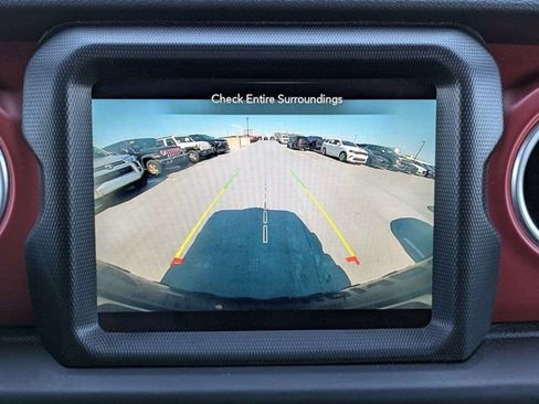 Used 2023 Jeep Wrangler Unlimited Rubicon AWD/4WD image 21