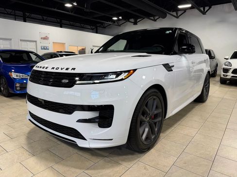 Used 2024 Land Rover Range Rover Sport Dynamic SE AWD/4WD image 11