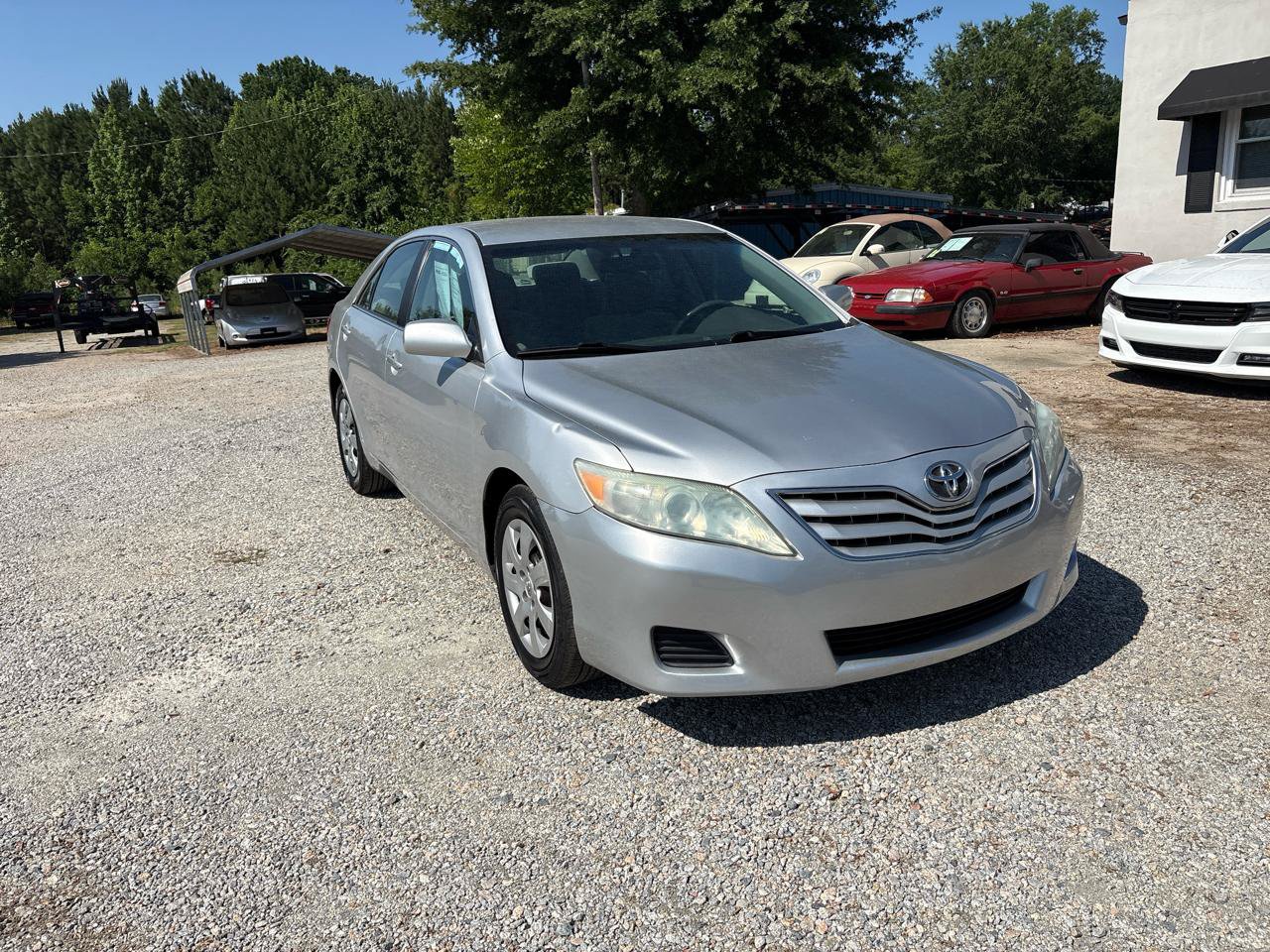 Used 2010 Toyota Camry FWD image 4