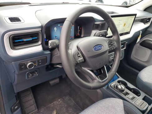 New 2025 Ford Maverick XLT w/ XLT Luxury Package image 11