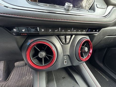 Used 2019 Chevrolet Blazer RS image 18