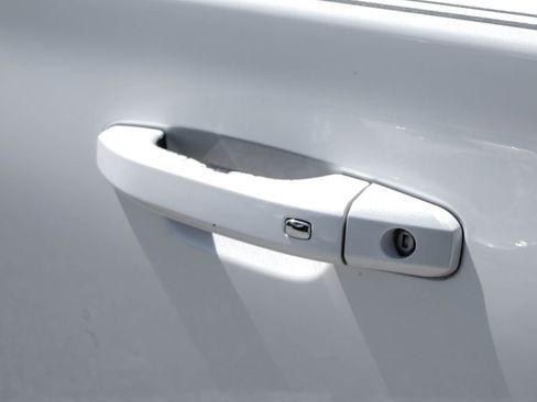 Used 2017 GMC Yukon SLT w/ Open Road Package image 35