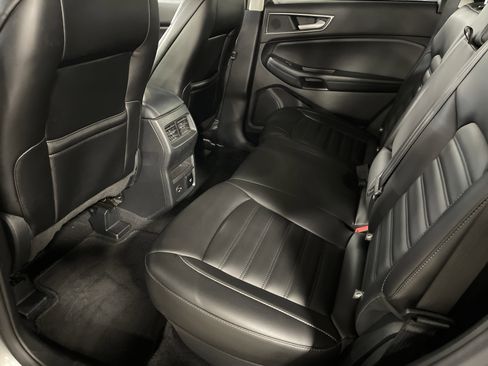 Used 2021 Ford Edge SEL w/ Convenience Package image 12