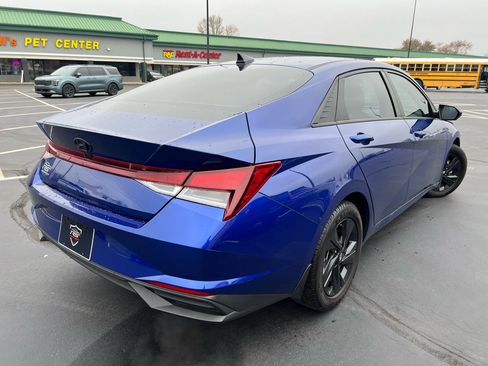 Used 2023 Hyundai Elantra SEL image 67