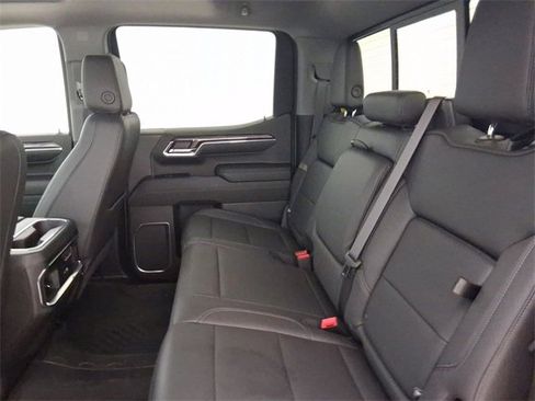 Used 2024 Chevrolet Silverado 1500 LTZ w/ LTZ Premium Package image 18