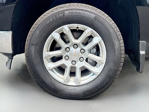 Used 2025 Chevrolet Silverado 1500 LT AWD/4WD image 30