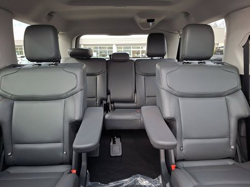 New 2025 Ford Expedition Max Active image 13