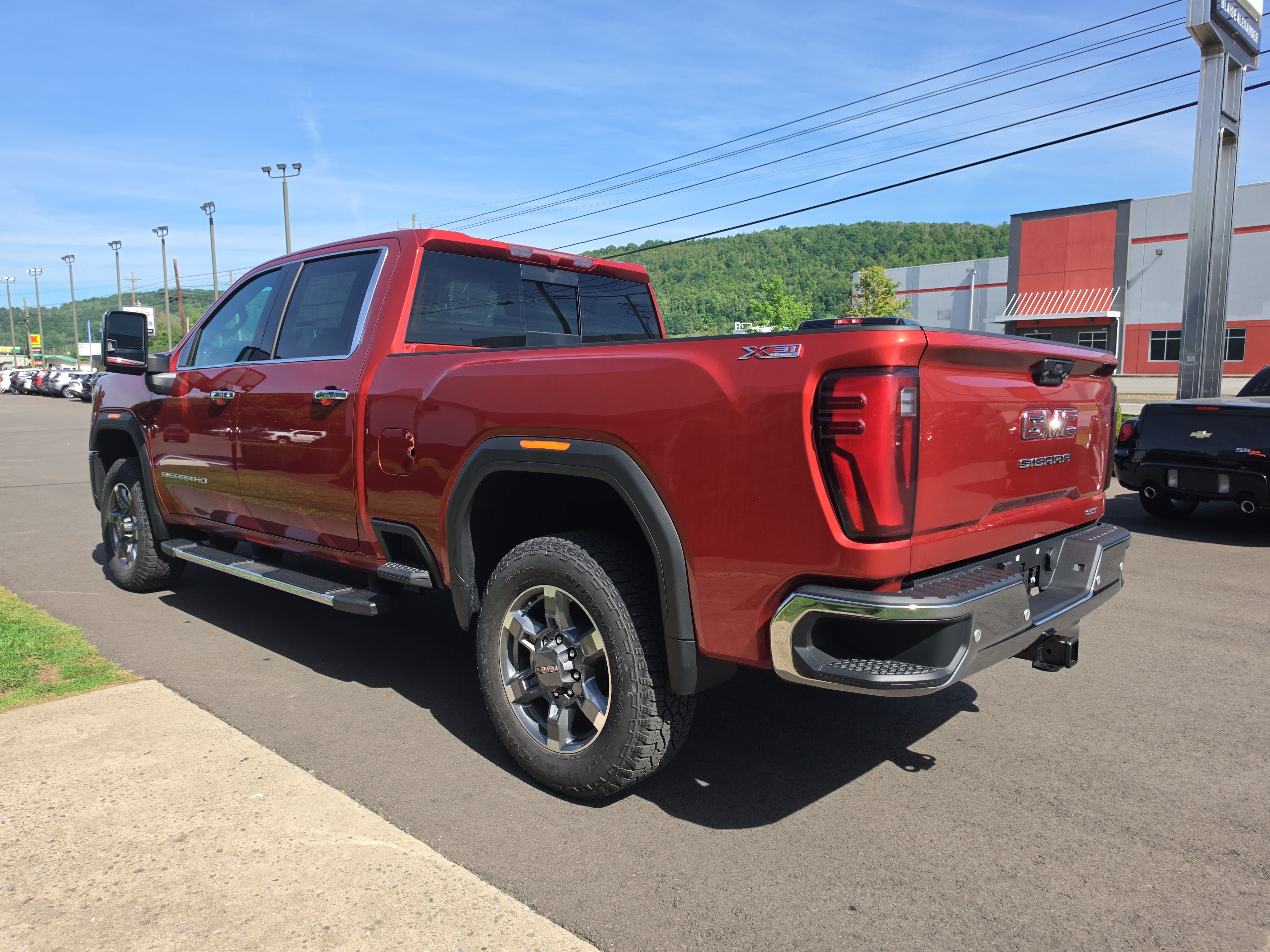 New 2026 GMC Sierra 2500 SLT w/ SLT Premium Package AWD/4WD image 6
