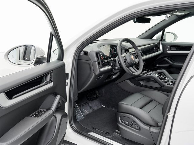 Certified 2026 Porsche Cayenne AWD/4WD image 7