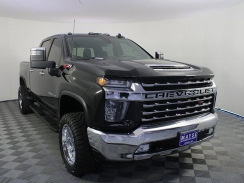 Used 2020 Chevrolet Silverado 2500 LTZ w/ LTZ Premium Package image 31