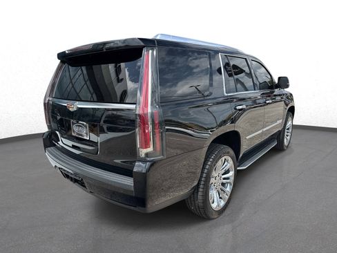 Used 2018 Cadillac Escalade Premium Luxury w/ LPO, Radiant Package RWD image 3