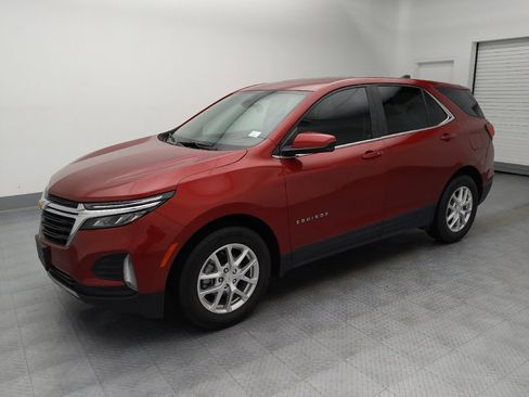 Used 2023 Chevrolet Equinox LT image 2