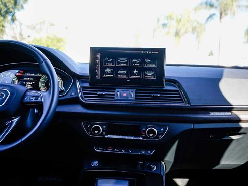 Used 2023 Audi Q5 2.0T Prestige w/ Prestige Package image 13