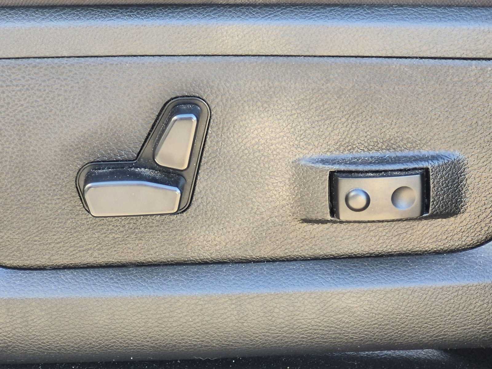 Used 2024 RAM 2500 Big Horn AWD/4WD image 17