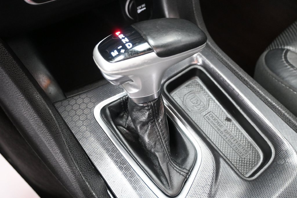 Used 2017 Dodge Charger R/T w/ Premium Group RWD image 23