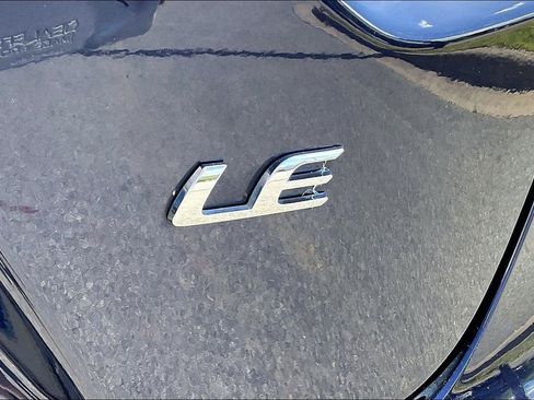Used 2024 Toyota Corolla LE FWD image 8