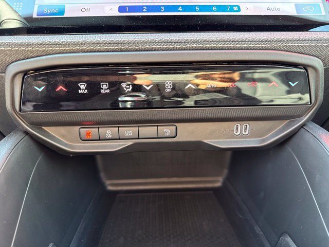 New 2026 Jeep Cherokee Laredo AWD/4WD image 15