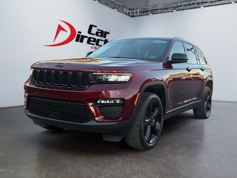 Used 2023 Jeep Grand Cherokee Limited w/ Black Appearance Package image 5