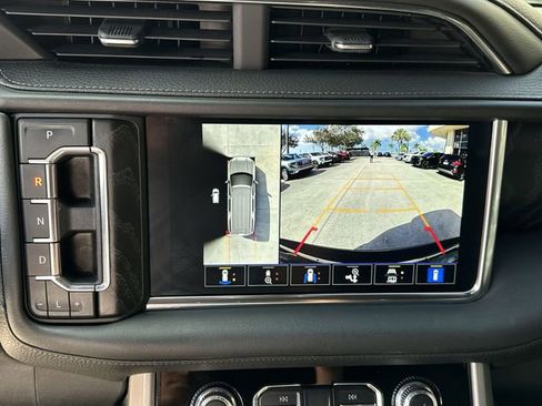 Used 2022 GMC Yukon Denali image 9