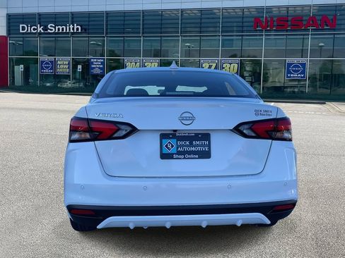 New 2025 Nissan Versa SV w/ Trunk Package image 5