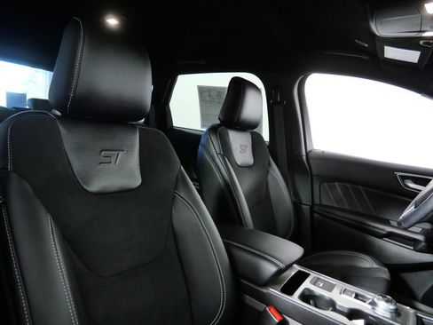 Used 2022 Ford Edge ST AWD/4WD image 12