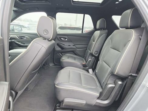 Used 2023 Chevrolet Traverse Premier image 10