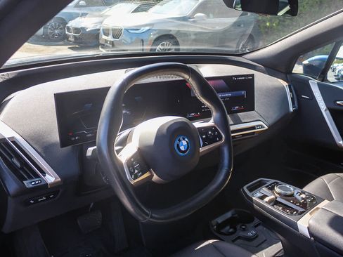 Certified 2023 BMW iX xDrive50 w/ Convenience Package image 17