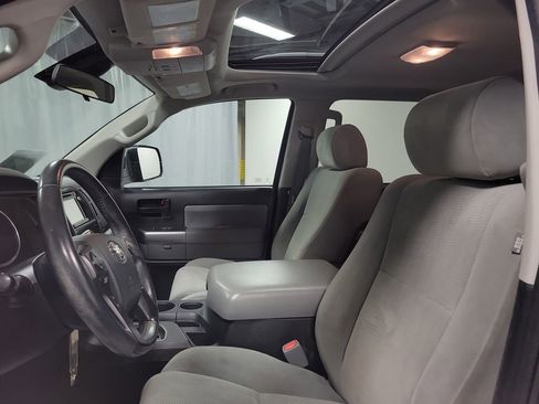 Used 2018 Toyota Sequoia SR5 image 12