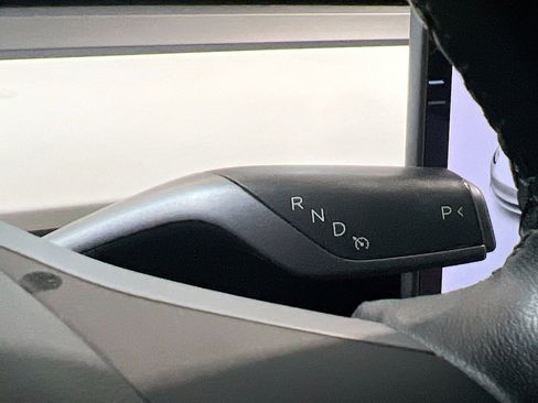 Used 2020 Tesla Model 3 Standard Range Plus image 13