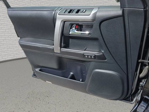 Used 2015 Toyota 4Runner Limited RWD image 27