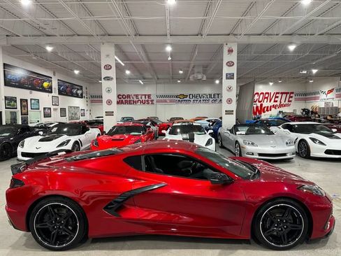 Used 2021 Chevrolet Corvette Stingray Preferred Cpe w/ Z51 Performance Package RWD image 6