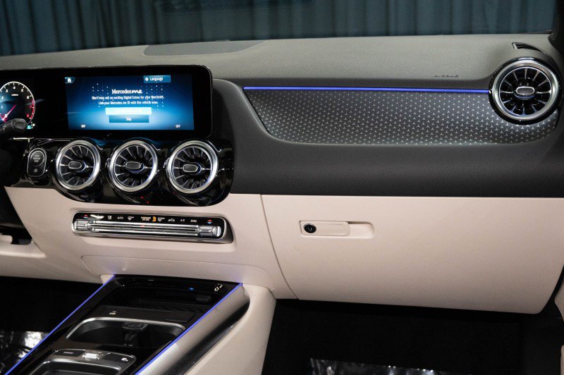 New 2026 Mercedes-Benz GLA 250 4MATIC image 17