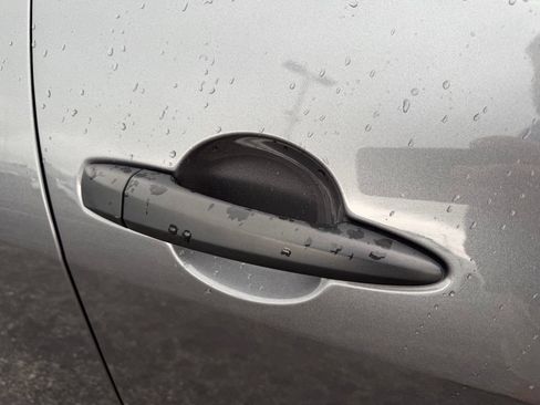 Used 2025 Nissan Sentra S FWD image 9