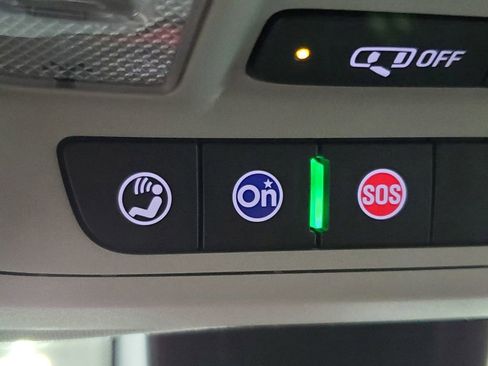 Used 2024 Chevrolet Equinox LT image 18