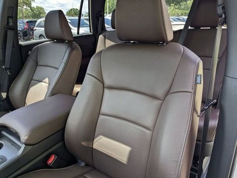 Certified 2024 Honda Passport EX-L image 30