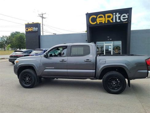 Used 2021 Toyota Tacoma SR5 image 10