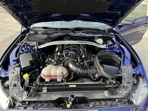 Used 2016 Ford Mustang Shelby GT350 w/ Technology Package image 21