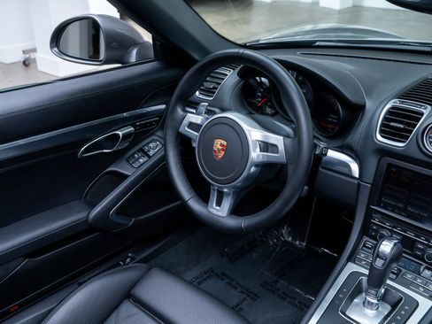 Used 2015 Porsche Boxster S RWD image 10