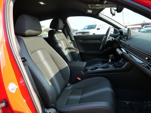 Used 2023 Honda Civic Sport image 12