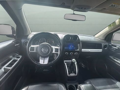 Used 2016 Jeep Compass Latitude AWD/4WD image 9